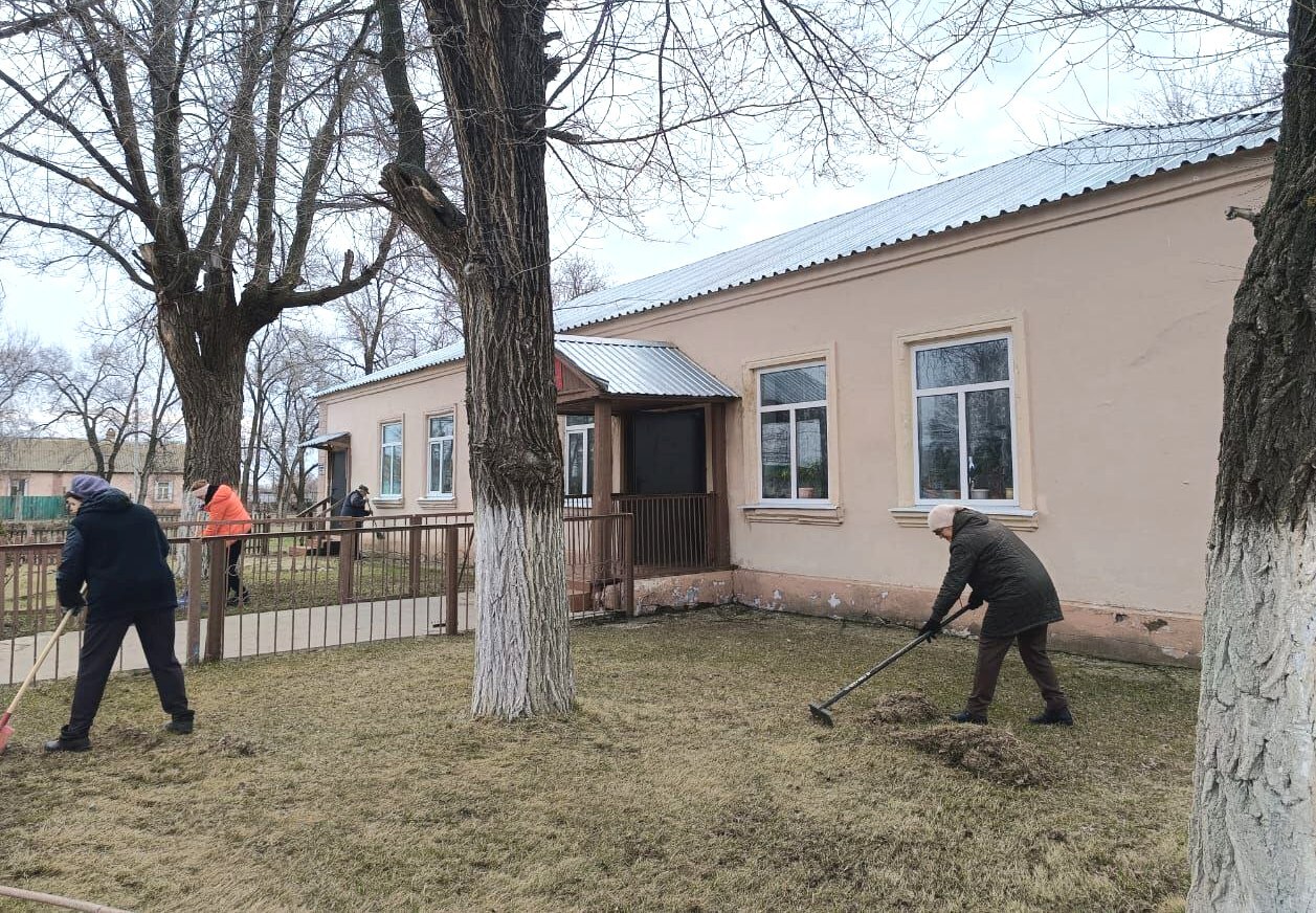 На территории Новопушкинского МО стартовал весенний месячник.