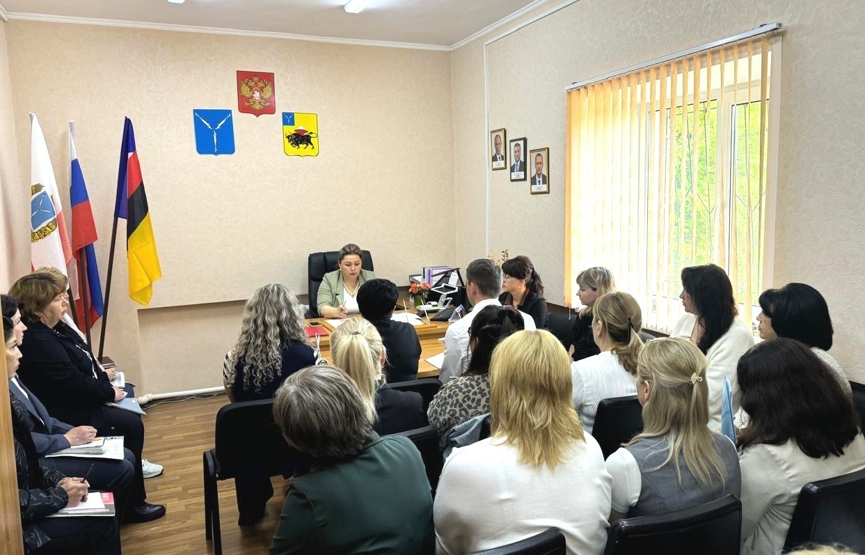 Совещание Главы Новопушкинского МО с аппаратом администрации.