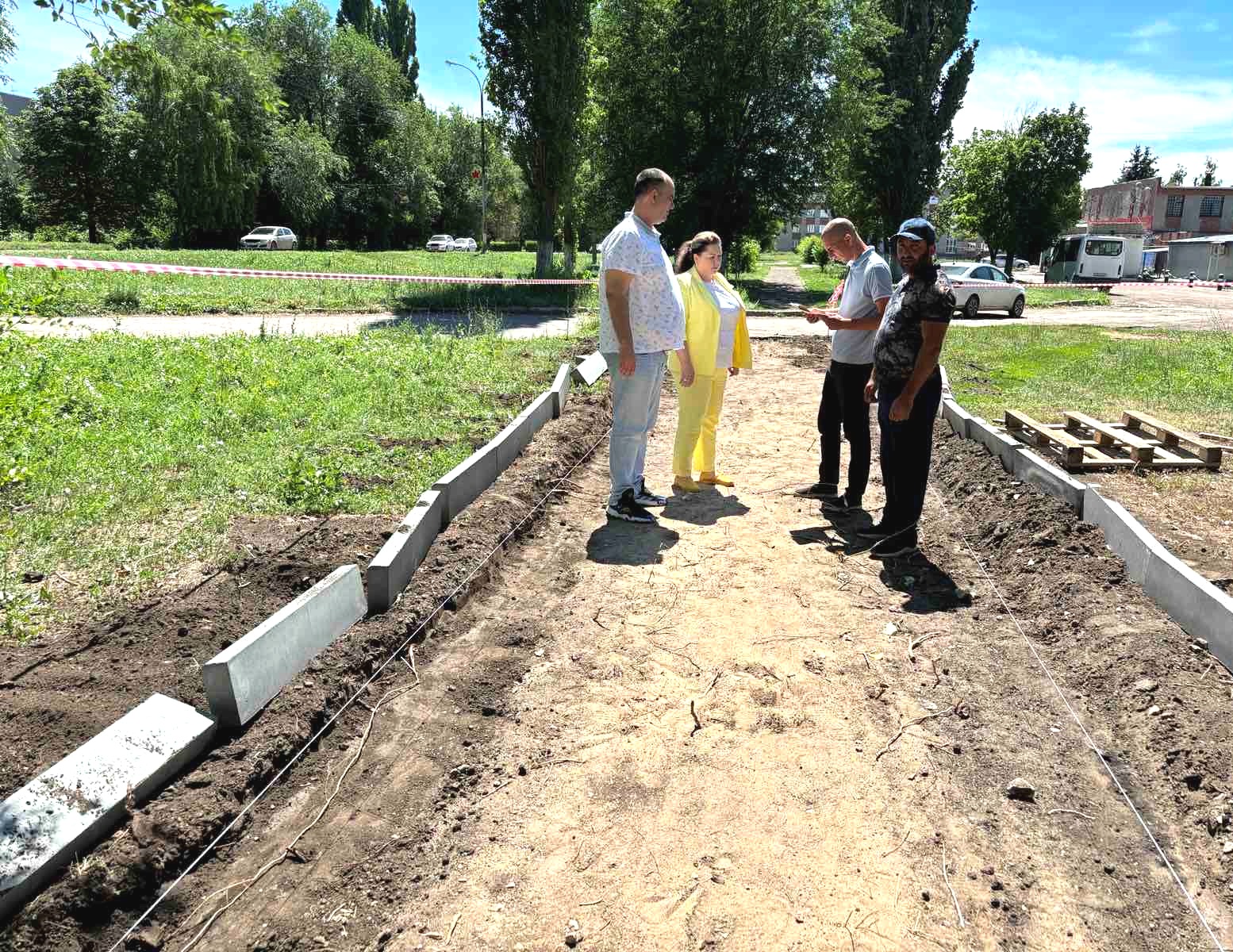 Прошел первый этап строительного контроля обустройства эко-аллеи.