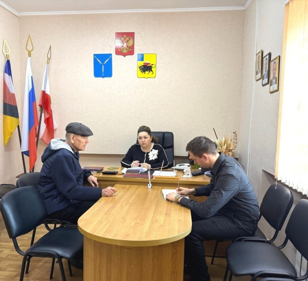 Личный прием главой Новопушкинского МО. Личный прием главой Новопушкинского МО.