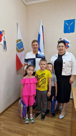 "Собери ребёнка в школу". "Собери ребёнка в школу".
